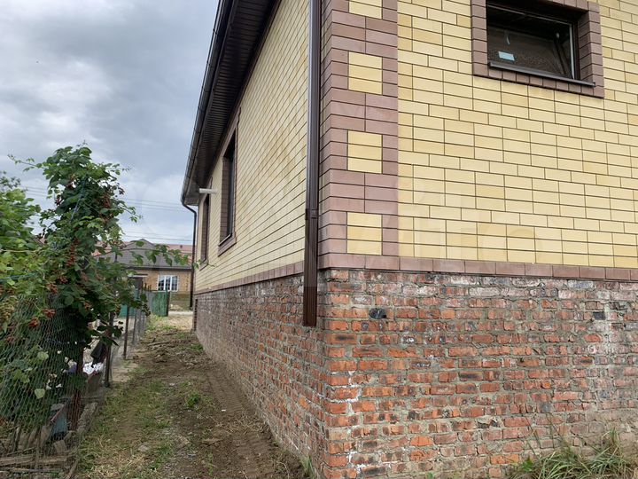 Дом 140 м² на участке 5 сот.