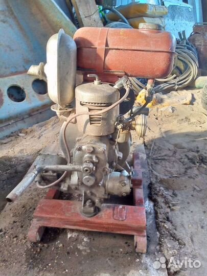 Водяной насос с бензиновым двигателем