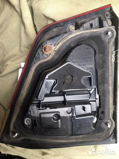 Фонарь задний левый