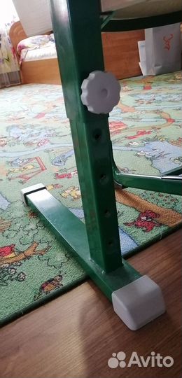 Продаётся парта со стулом для школьника, растущая