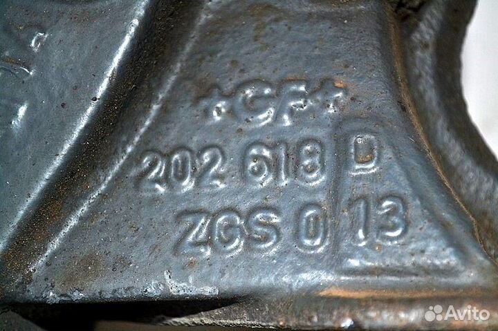 Кронштейн реактивной тяги, ведущего моста,левый me