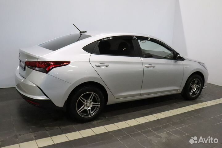 Hyundai Solaris 1.6 AT, 2021, 92 120 км