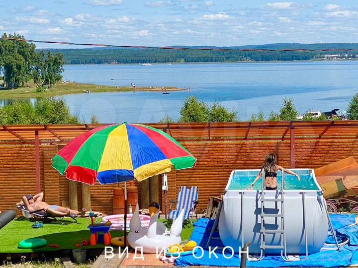 Дом 1000 м² на участке 10,5 сот.