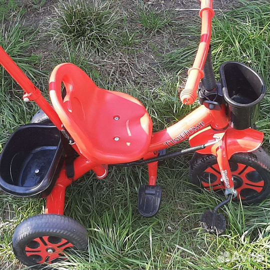 Трехколесный велосипед