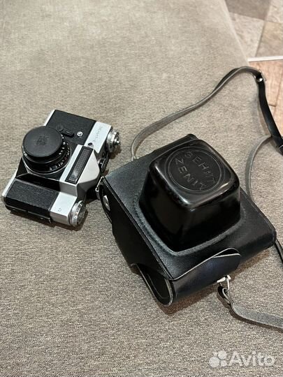 Плёночный фотоаппарат Зенит-Е