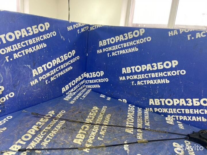 Задний левый замок двери. Mitsubishi Grandis