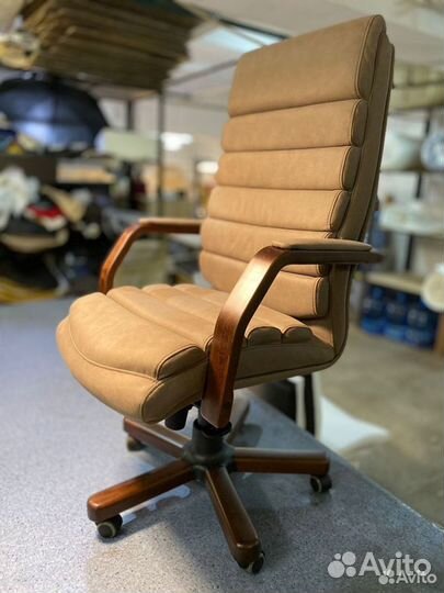 Компьютерное кресло