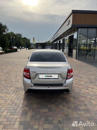 LADA Granta 1.6 МТ, 2019, битый, 204 000 км