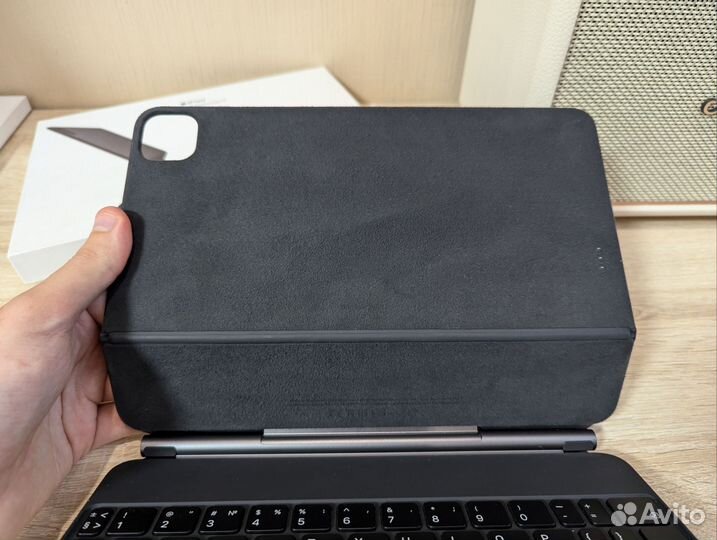 Apple Magic Keyboard iPad Pro 11