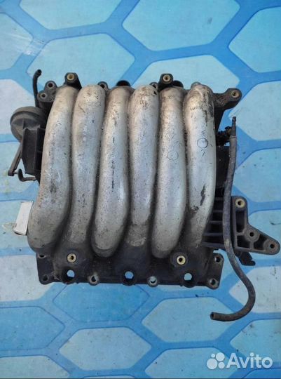 Коллектор впускной 078133151ak