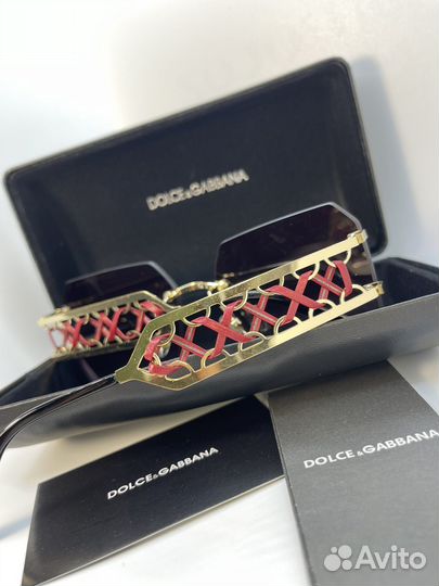 Солнцезащитные очки женские