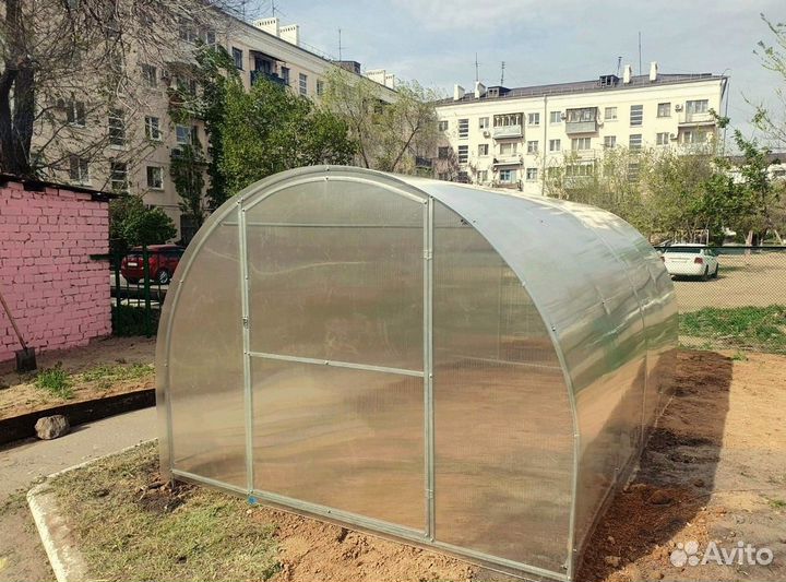 Теплица из поликарбоната