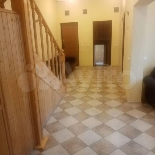 Дом 450 м² на участке 50 сот.