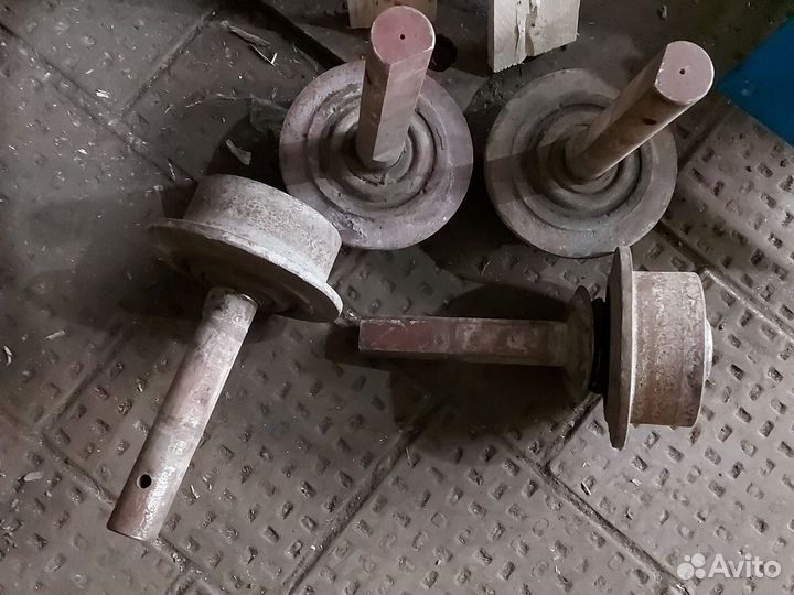 Колеса тележки в цех, для слипа лодки Ф150мм за шт