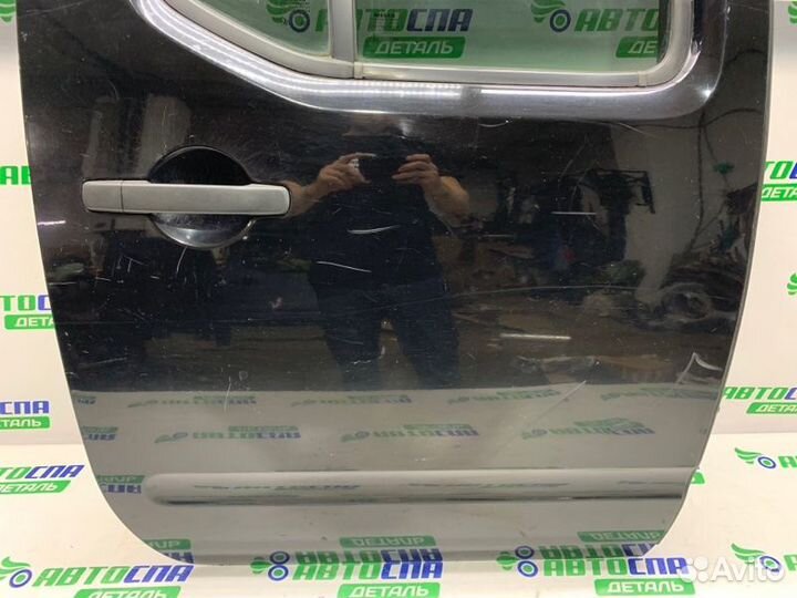 Дверь в сборе задняя правая Nissan Navara пикап