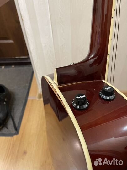 Гитара электоро акустическая