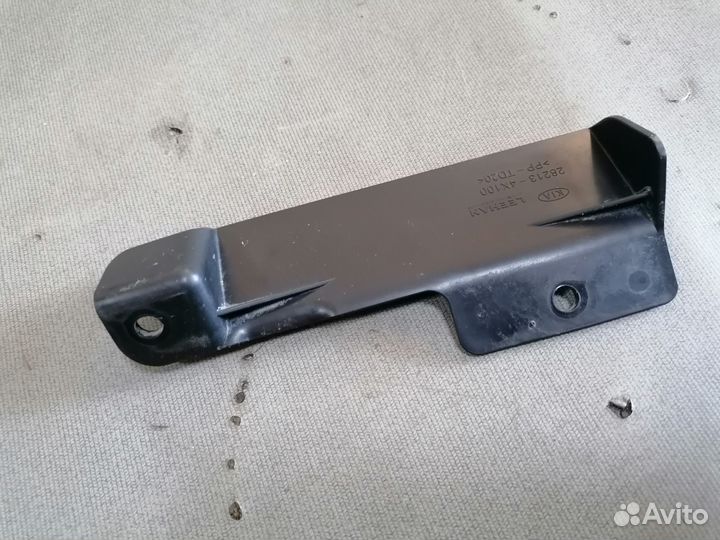 Кронштейн переднего бампера левый для Kia RIO 2016