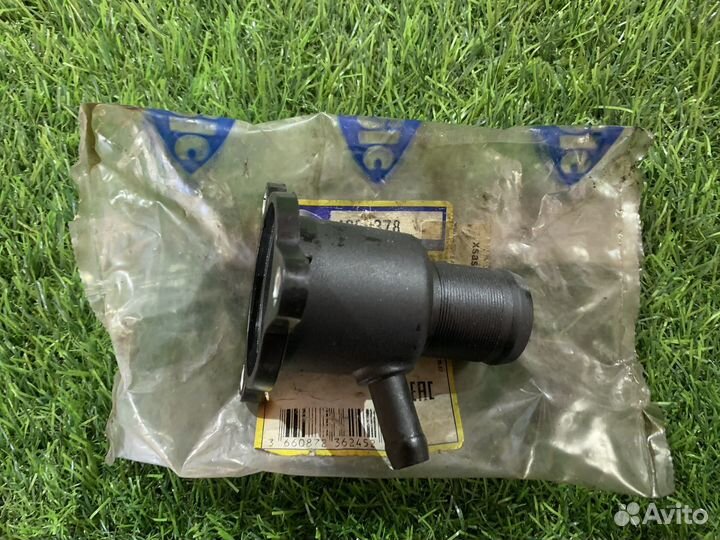 Корпус термостата Renault Logan 4000378