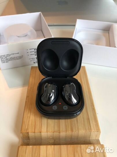 Новый Оригинал Кейс Samsung buds live