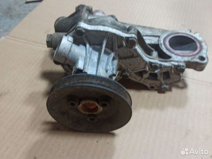 Помпа водяная Volkswagen passat 2004 г