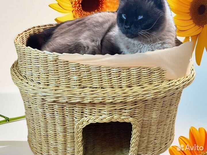 Домик для кошки, собак мелких пород