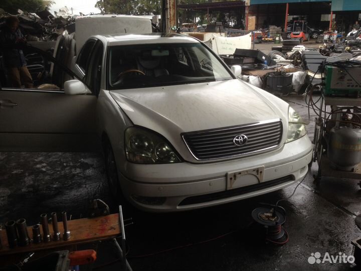 Ступица задняя левая Celsior UCF30 UCF31