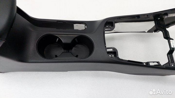 Б/У Б/У Центральная консоль Состояние отличное