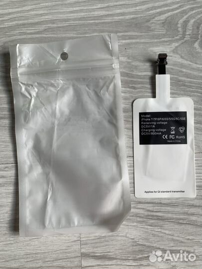 Приёмник Qi для беспроводной зарядки iPhone