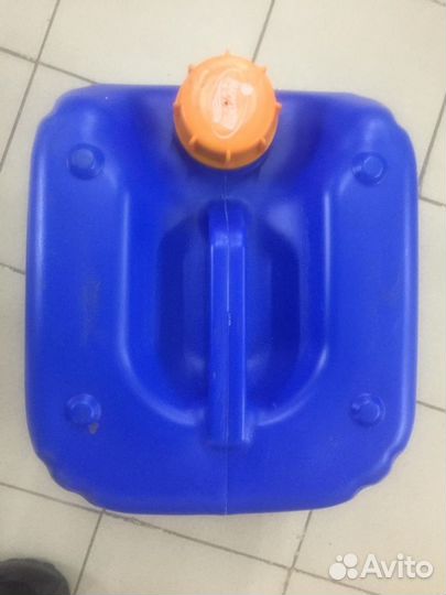 Канистра пластиковая 30 литров