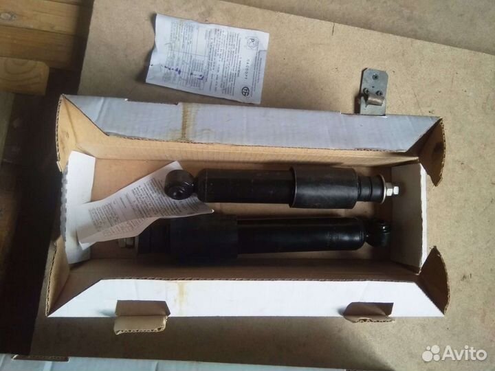 Стойка амортизатора нива