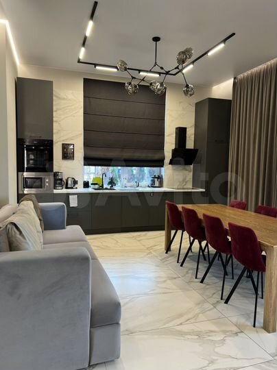 Дом 220 м² на участке 6 сот.