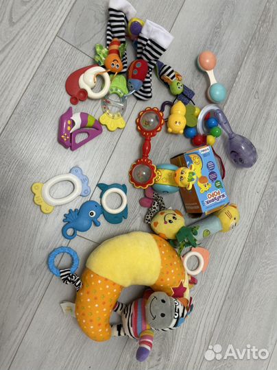 Игрушки /Погремушки пакетом