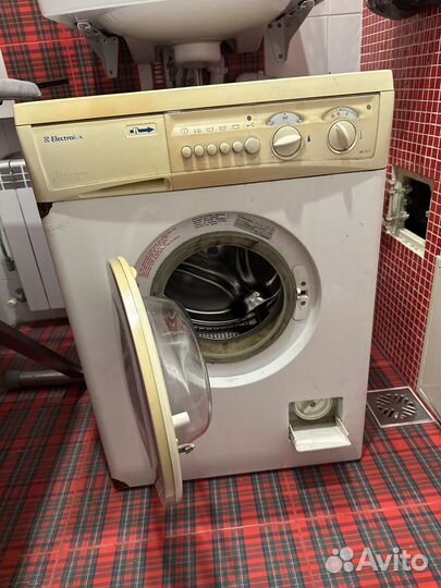 Стиральная машина бу Electrolux