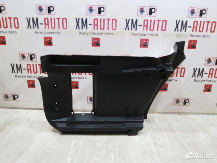 Обшивка багажника правая LADA Xray