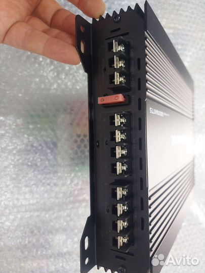 Усилитель четырехканальный автомобильный