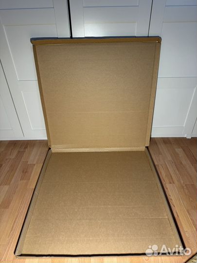 Две коробки