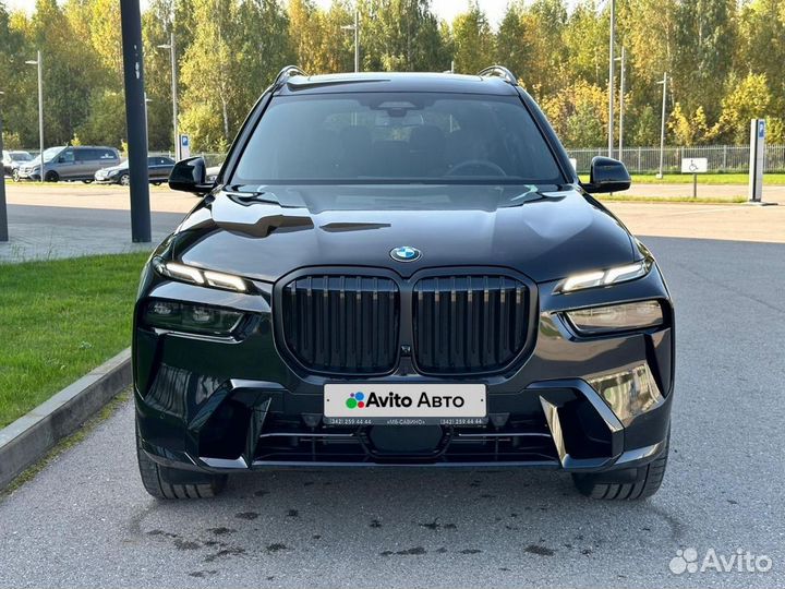 BMW X7 3.0 AT, 2024, 18 км