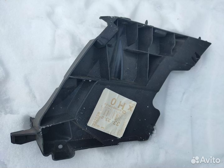 Кронштейн бампера передний левый Audi A7 4G - 4g88