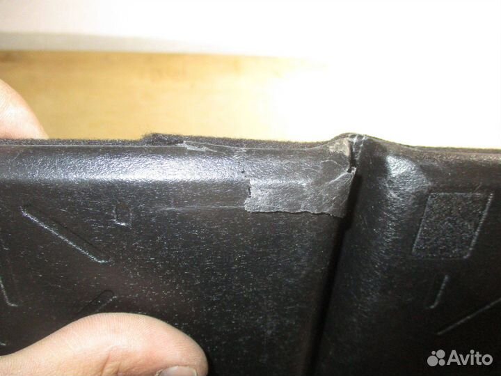 Пол багажника Toyota RAV4 (XA50) 2019