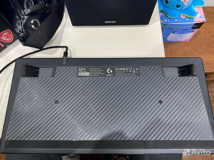 Продам клавиатуру Logitech G213