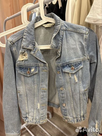 Джинсовая куртка женская