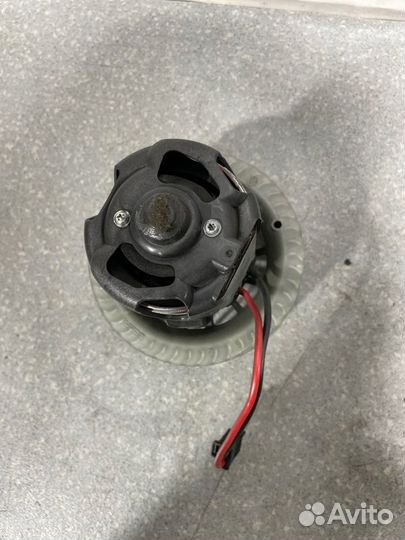 Моторчик отопителя печки Bmw 5 F11 универсал 530I