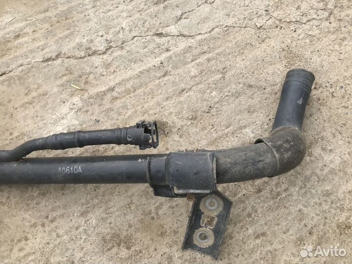 Tiida 4D с 07 г. Заливная горловина бака б/у