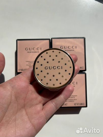 Румяна Gucci Blush De Beauté - 02 Tender Apricot