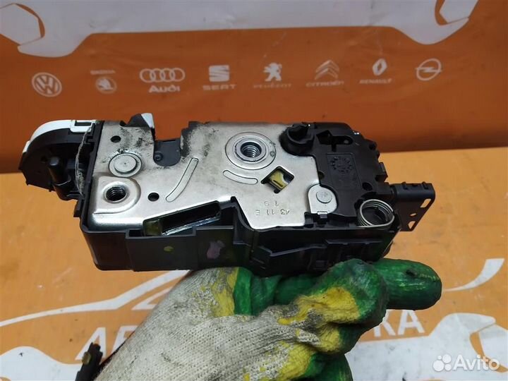 Замок двери передней левой Peugeot 207 (2006-2012)