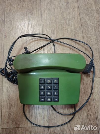 Старый телефон