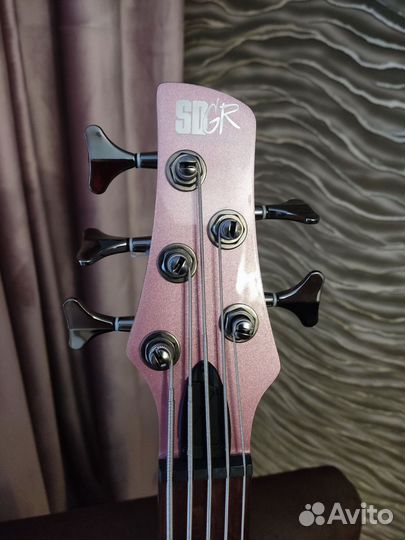 Басс гитара Ibanez SR305E