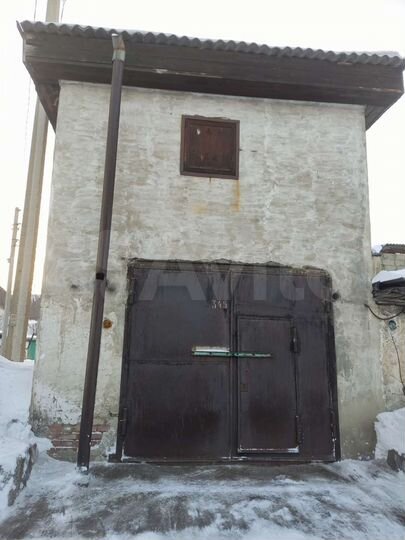 Гараж, > 30 м²