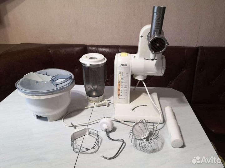 Кухонный комбайн Bosch Profi Mixx46