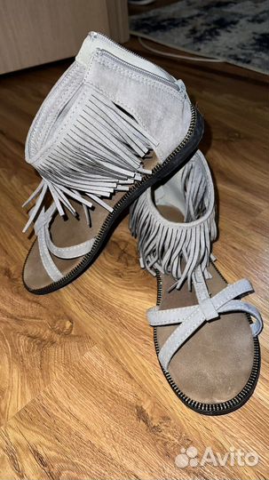 Босоножки женские 37 размер